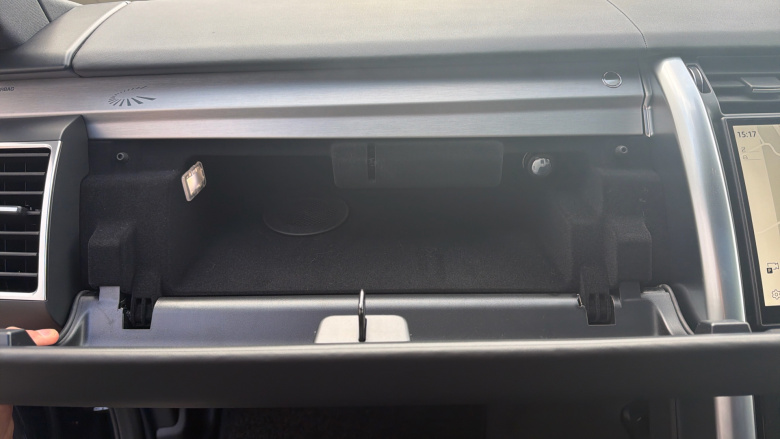 Land Rover Discovery 3.0 D350 Tempest 5dr Auto Diesel Station Wagon